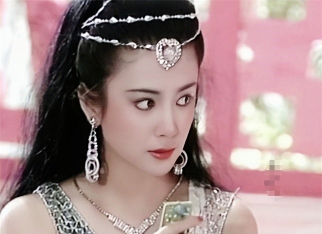 Cuộc đời Đát Kỷ gợi cảm nhất màn ảnh: Hai lần ly hôn, con trai duy nhất qua đời ảnh 1