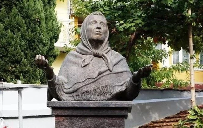 Tượng bà Vanga tại Petrich, Bulgaria (Ảnh: iStock)