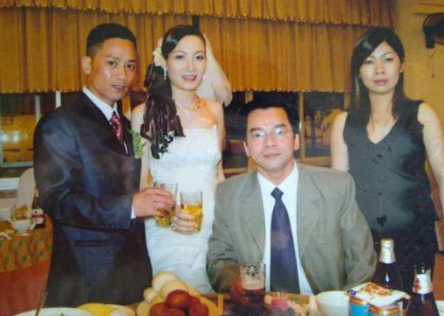 Điều ít biết về người vợ xinh như Hoa hậu, từng tha thứ cho sai lầm ngoại tình của Bình Trọng - đạo diễn 'Đại gia chân đất'