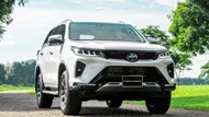 Giá lăn bánh Toyota Fortuner tháng 4/2024 ‘rẻ như cho’, át vía Ford Everest và Hyundai Santa Fe