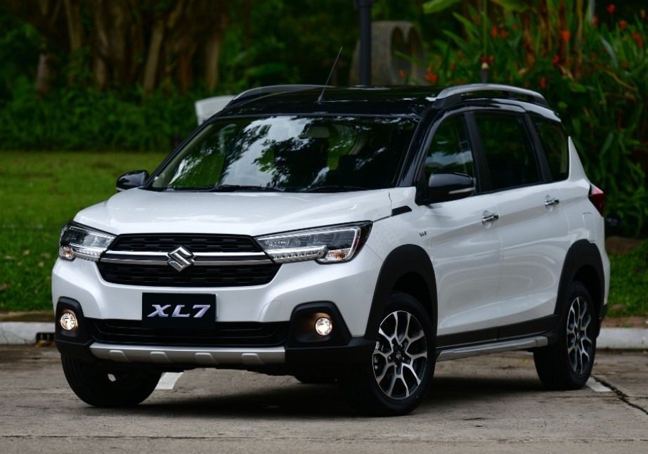 Giá xe Suzuki XL7 tháng 4/2024 ’rẻ ngã ngửa’, nhăm nhe ‘kết liễu’ Mitsubishi Xpander Cross