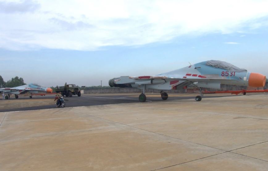 Ảnh hiếm quá trình tiếp nhận Su-30MK2 của không quân Việt Nam 20 năm trước