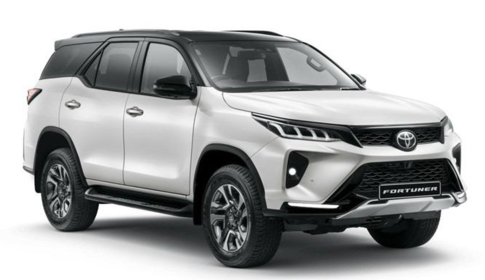 Toyota Fortuner Hybrid trình làng, giá hơn 1,1 tỷ đồng