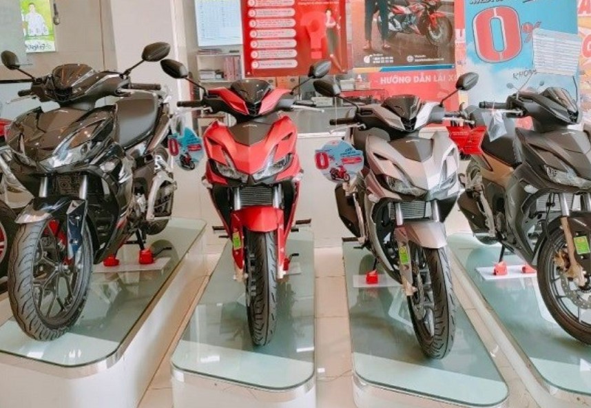 Giá xe Honda Winner X tháng 4/2024 giảm mạnh kỷ lục, giá rẻ như 'bèo' vượt mặt Yamaha Exciter