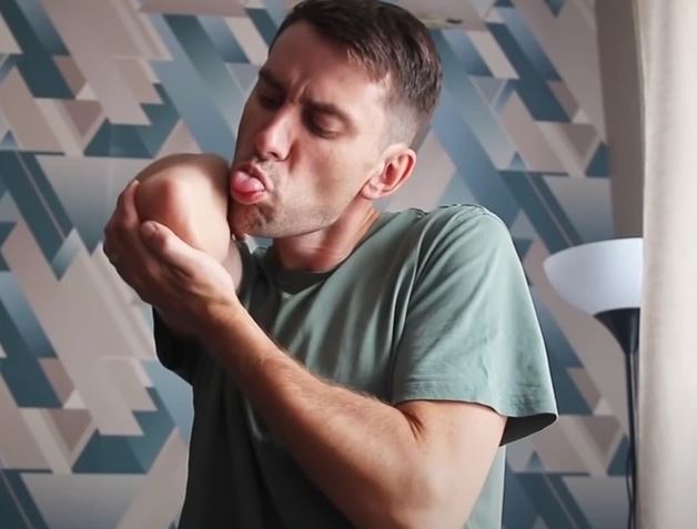 Nh&#x1EEF;ng &#x111;&#x1EB7;c &#x111;i&#x1EC3;m c&#x1A1; th&#x1EC3; ng&#x1EE1; b&#xEC;nh th&#x1B0;&#x1EDD;ng nh&#x1B0;ng h&#xF3;a ra thu&#x1ED9;c ph&#x1EA7;n hi&#x1EBF;m c&#x1EE7;a d&#xE2;n s&#x1ED1; th&#x1EBF; gi&#x1EDB;i