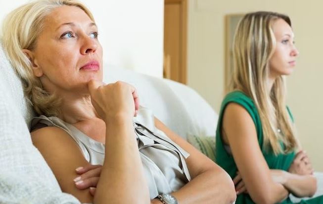 Thường xuyên nói điều này, mẹ chồng khiến gia đình con trai ly tán