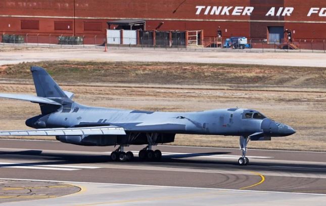 Mỹ cần bao lâu để hoàn thành khôi phục oanh tạc cơ B-1 từ 'nghĩa địa'