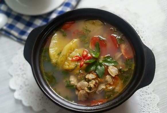 Canh ngao chua nấu đậu hũ thanh mát, đậm đà