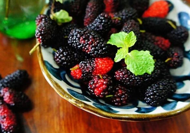 Loại quả bổ máu, tăng sinh collagen đang bán đầy chợ Việt, chị em không tận dụng sẽ phải tiếc hùi hụi