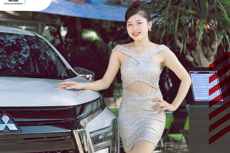 Dàn mỹ nhân Việt khoe sắc bên xe Mitsubishi Xpander