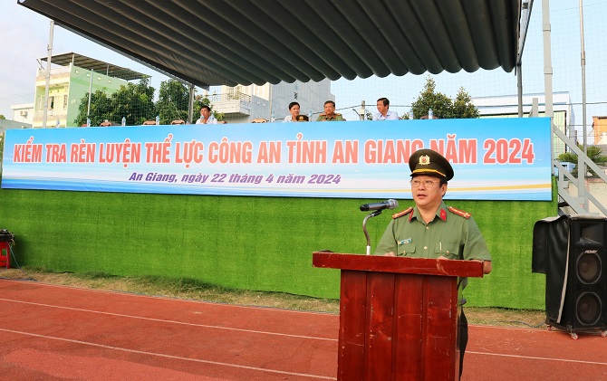 An Giang: Kiểm tra rèn luyện thể lực cán bộ, chiến sĩ công an