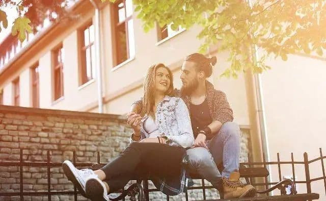 Thế nào là 'đàn ông dưới đáy' trong mắt phụ nữ?