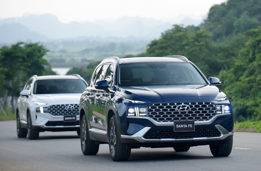 Giá xe Hyundai Santa Fe tháng 4/2024
