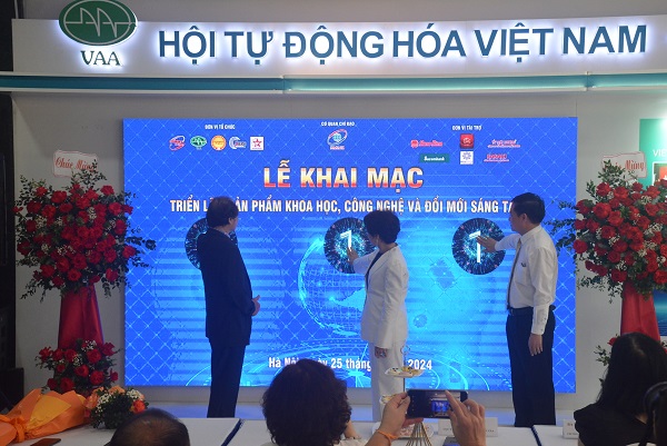 Khai mạc Triển lãm sản phẩm khoa học, công nghệ và đổi mới sáng tạo