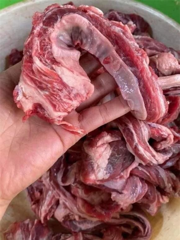 canh thịt bò 0 canh bò, canh bò nấu dưa chua, món ngon