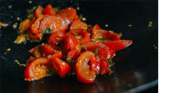 canh thịt bò 0 canh bò, canh bò nấu dưa chua, món ngon