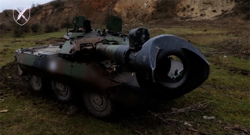 Xe tăng bánh lốp AMX-10RC trên chiến trường Ukraine.
