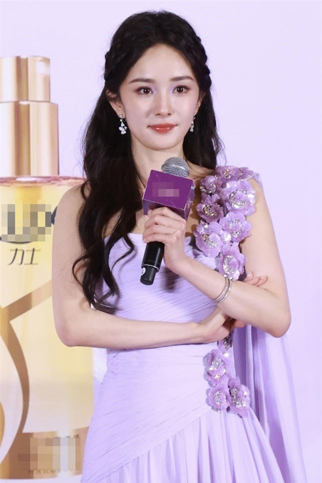 Ảnh chưa photoshop của Dương Mịch ảnh 1