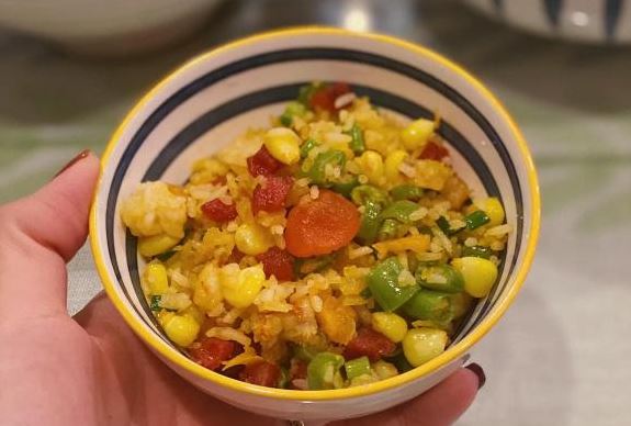 Cơm rang thập cẩm thêm nguyên liệu này cực ngon, nâng tầm bữa cơm gia đình