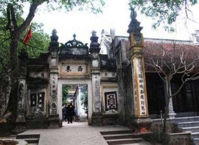 Nhà cạnh chùa có tốt không? Làm thế nào để hóa giải nó?