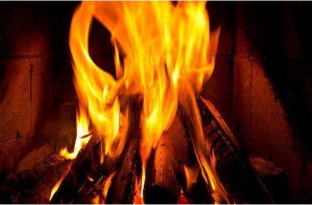 Tại sao người xưa không dám tự đốt lửa trong cung điện? Những điều cấm kỵ đằng sau khiến người ta toát mồ hôi lạnh