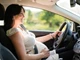 Phụ nữ mang thai có phải thắt dây an toàn khi lái xe? Thắt dây an toàn thế nào để không ảnh hưởng thai nhi?