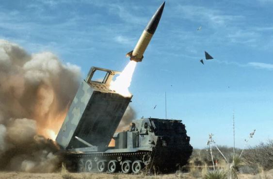 Mỹ bí mật cung cấp tên lửa ATACMS cho Ukraine vào tháng 4