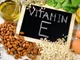 Uống vitamin E hay thoa lên da giúp chống lão hóa tốt hơn? Câu trả lời khiến nhiều chị em bất ngờ