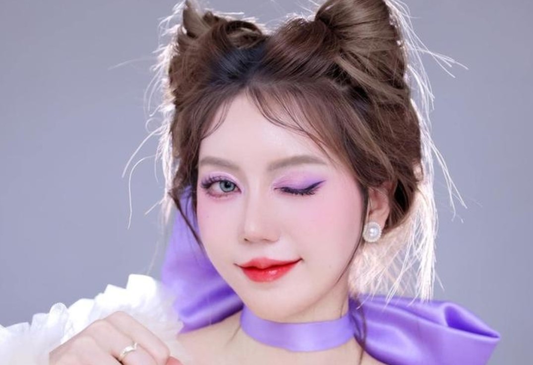 Chị em đua nhau sắm nơ cosplay bạn gái mèo Tom đang làm mưa làm gió