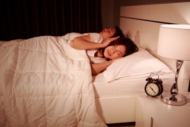 Sinh xong 3 tháng, tôi vẫn tránh chồng như tránh hủi, đến nỗi phải tìm đủ mọi cách giữ chân mẹ chồng ở lại