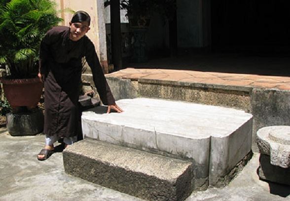 Bí ẩn phiến đá 'ma ám' và những câu chuyện khiến ai cũng 'rùng mình'