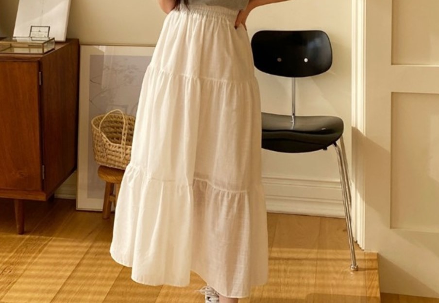 Công thức diện kiểu chân váy xinh nhất mùa Hè 2024