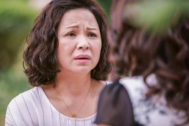 Chồng nhậu nhẹt tối ngày vẫn được mẹ chồng bênh chằm chặp, vợ liền gửi "tối hậu thư" cùng tờ giấy có nét chữ đỏ khiến bà sốc óc