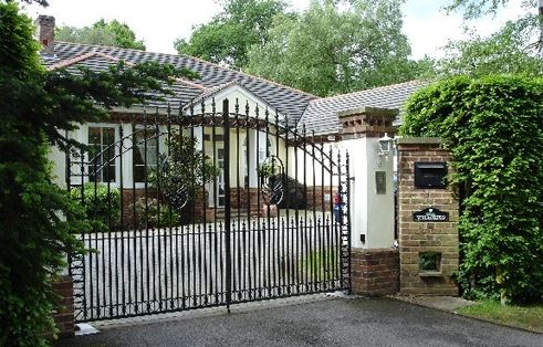 Những điều cần biết để thiết kế cổng nhà hợp phong thủy