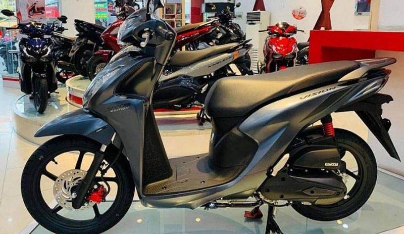Giá xe Honda Vision cuối tháng 4/2024 lao dốc không phanh, giá rẻ như xe số thu hút khách Việt