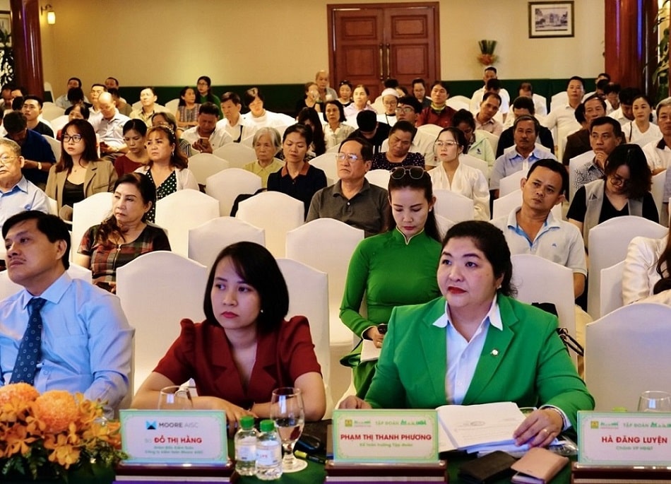 Mai Linh đầu tư cho tương lai