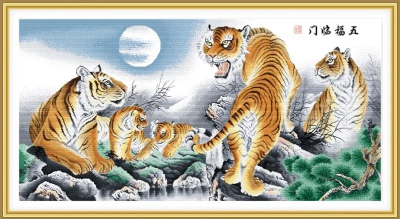 Không nên treo tranh hổ trong phòng khách
