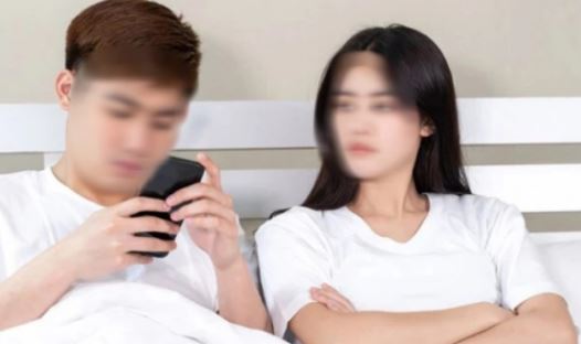 Cứ nghĩ đi du lịch sẽ hâm nóng tình cảm vợ chồng, ngờ đâu anh đòi cho cả vợ cũ đi cùng