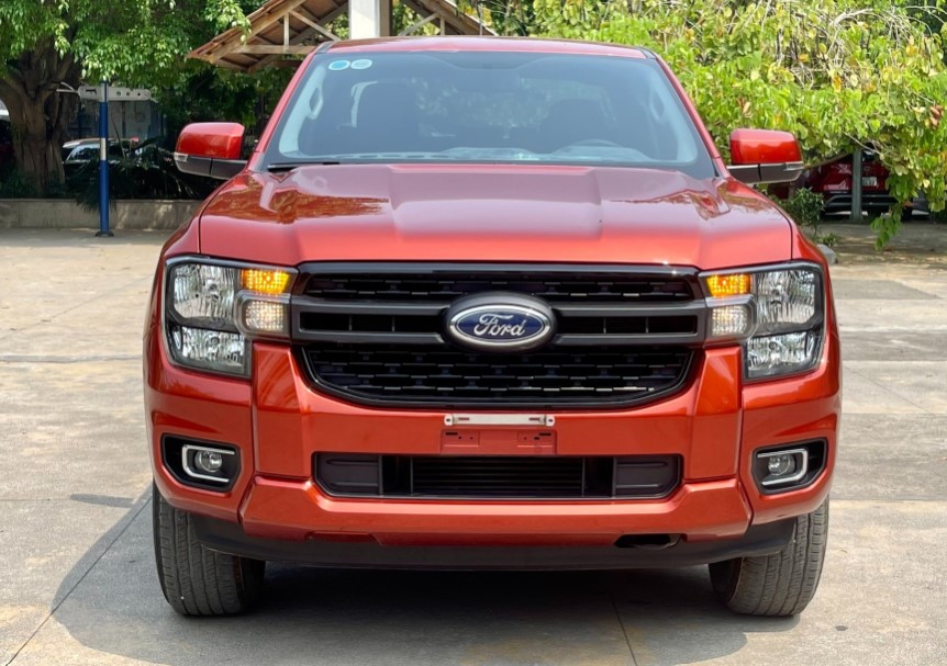 Chỉ sau 1 năm sử dụng, bán tải Ford Ranger 'lướt' lên sàn xe cũ với giá ngang một chiếc Honda City