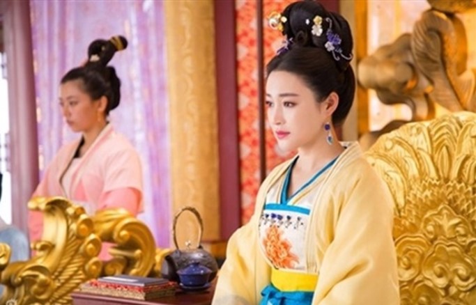 Hoàng hậu duy nhất trong lịch sử xuất thân là kỹ nữ: Dâm loạn nổi tiếng, tàn độc không ai bằng