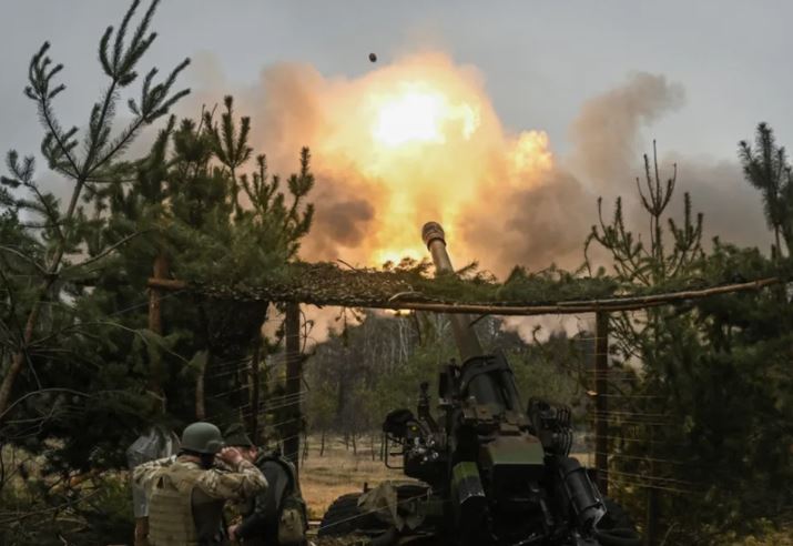 Vì sao Ukraine vẫn bị Nga áp đảo dù Mỹ tung gói viện trợ lớn?