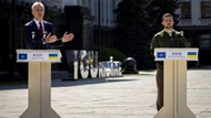 Tổng thư ký NATO thăm Ukraine, cam kết viện trợ nhiều hơn cho Kiev