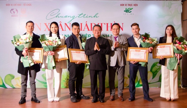 Câu lạc bộ doanh nghiệp IMRIC – IRLIE tích cực hỗ trợ hội viên vượt khó