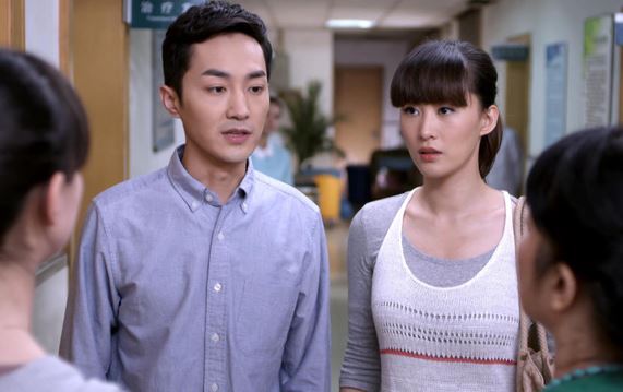 Từng khinh nàng dâu "quê một cục", cả nhà trai cúi gằm mặt khi cô đưa 100 triệu trả tiền viện phí cho mẹ chồng