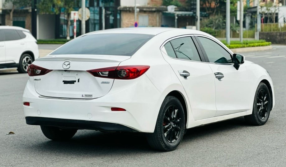 Sau 5 năm sử dụng, Mazda3 cũ bán lại với giá ngang một chiếc Hyundai Grand i10 'đập hộp'