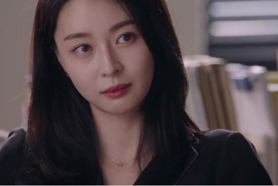 Đang yên đang lành mẹ chồng dẫn họ hàng tới chơi, còn tung đòn phủ đầu "ép" tôi thết đãi thịnh soạn và cách đáp trả khiến bà câm nín