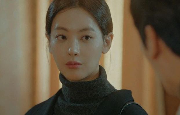 Tôi bàng hoàng vì người giúp việc ngang ngược kêu "không ốm chẳng đau, ăn sau rửa bát" nhưng mẹ chồng vẫn nhất quyết giữ lại vì lý do bất ngờ