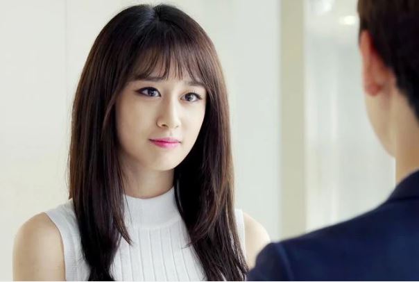 Vợ muốn về quê chăm mẹ ốm, chồng ném 5 triệu bảo "thuê người là xong", chị cầm tiền nhưng nói thêm 1 câu khiến anh lập tức dắt xe về cùng