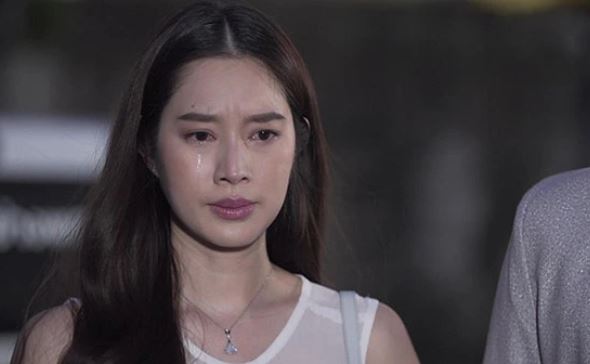 
Chồng đi karaoke tay vịn mà mẹ chồng còn bênh "đi xả stress, ngày nào cũng nhìn bà đẻ chả chán", tôi "đốp" ngay 1 câu khiến bà cứng họng