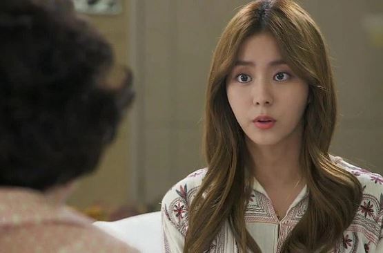 Bị mẹ chồng mắng xơi xơi "dâu trưởng mà chỉ biết ăn" trước mặt mọi người, chị vợ đáp nhẹ 1 câu mà được cả họ khen tấm tắc